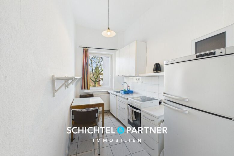 Lindenhof | Geräumiges Reihenmittelhaus Nähe Waterfront mit Ausbaupotenzial – S&amp;P | Küche