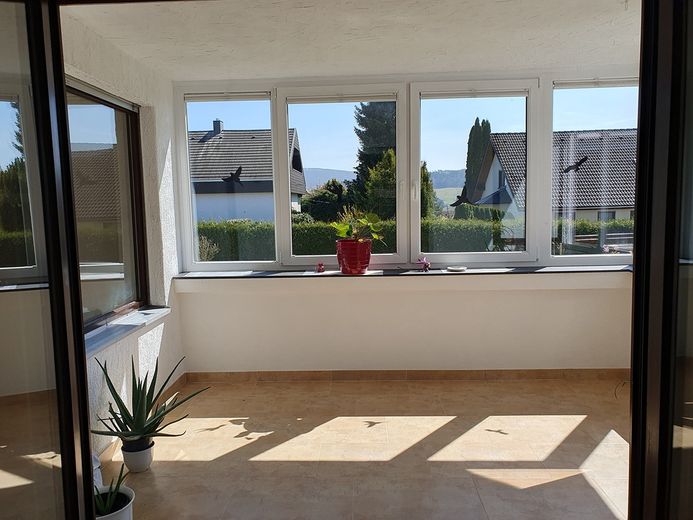 Einfamilienhaus, neue Heizung, Topzustand,saniert – Foto 3