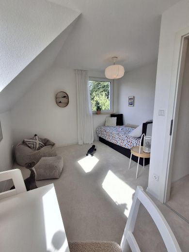 *SOFORT EINZIEHEN* Familienhaus mit Fördermöglichkeiten – Original Kinderzimmer 2 1.OG