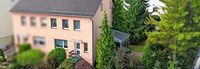DHH, 4 Zi., Wintergarten, Keller, Garage in ruhiger Siedlungslage ***PROVISIONSFREI***