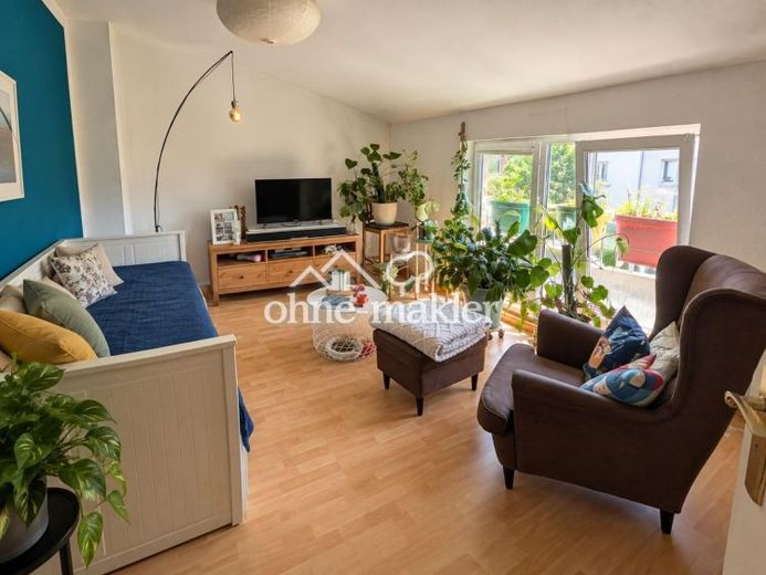 Attraktive Dachgeschosswohnung in zentraler Lage – Foto 1