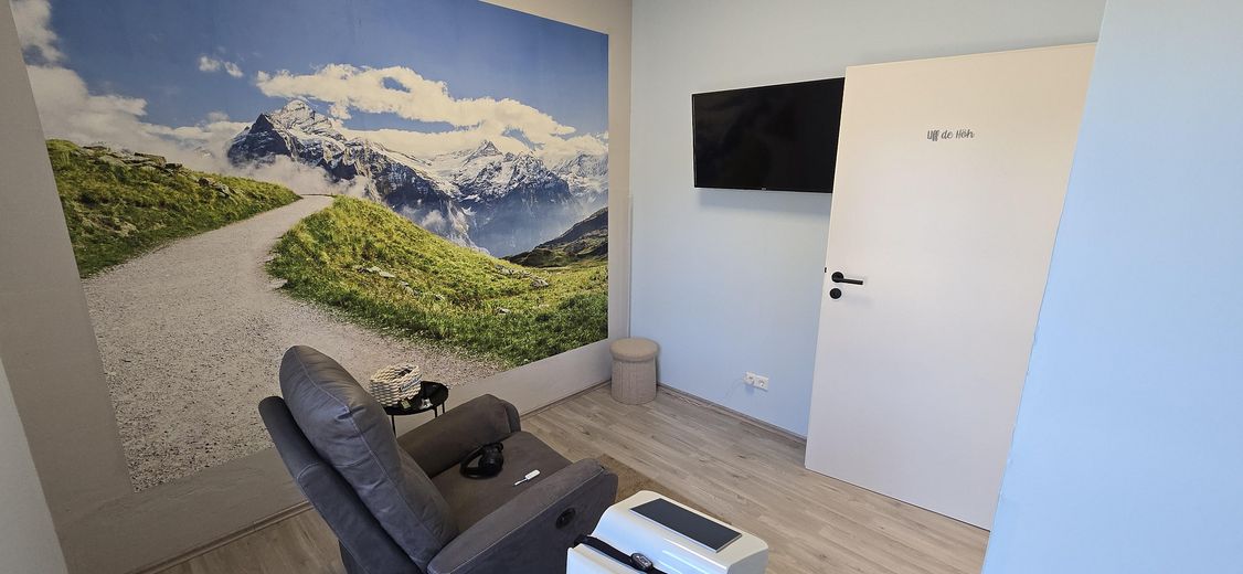 Mit Klimaanlage: Praxis, Gewerbefläche, Physio, Beautysalon, Büro – Behandlungsraum 1