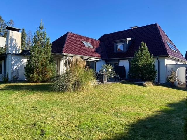 Hausansicht vom Garten