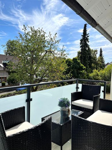Hochwertig sanierte Doppelhaushälfte mit Hydropool & Wintergarten – ruhige, grüne Lage am Hochfeld – Balkon Eltern