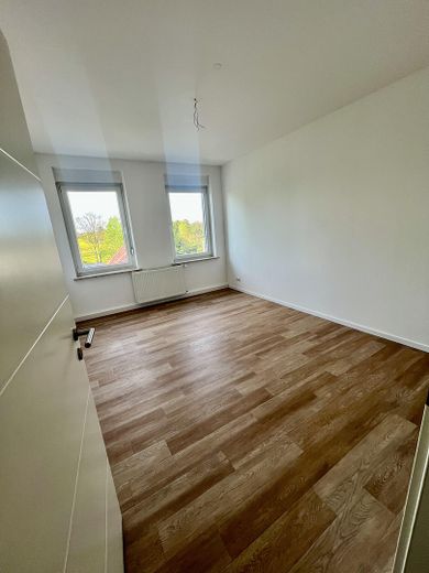 Mieszkanie 4-pokojowe | Balkon | duża kuchnia | pomieszczenie gospodarcze | miejsce parkingowe – Kind 2