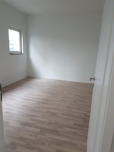 Wohn / Geschätshaus am Bahnhof/Fußgängerzone – Hinten Anbau