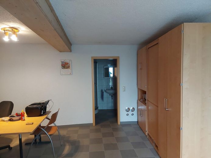 Büro mit Dusch+WC