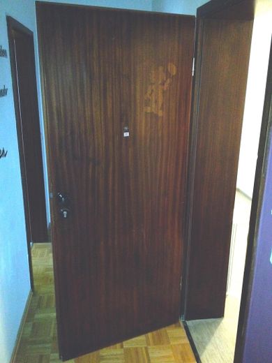 64 m2 Maisonette mit Blick über Bad Kreuznach zu verkaufen – Eingangstür