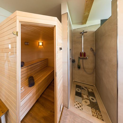 Bad, Sauna Whirlpool