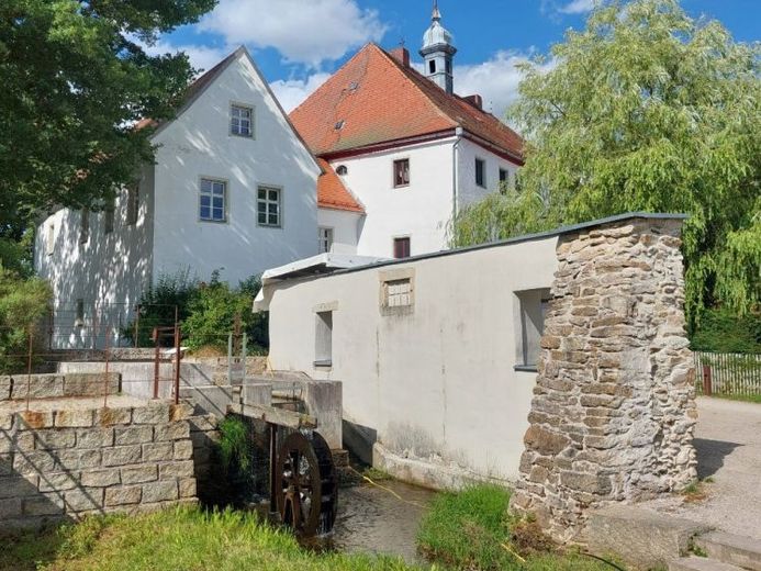 Historisches Objekt mit Entwicklungspotenzial im Fichtelgebirge - 4 Wohneinheiten, Gewerbeeinheit - Ferienwohnungsoption – फोटो 1