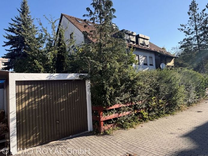 Attraktive Wohnung mit Garage und Gemeinschaftsgarten in ruhiger Lage Schwabach zu verkaufen. – फोटो 1
