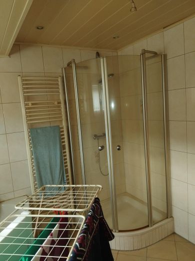 Bad Wohnung OG