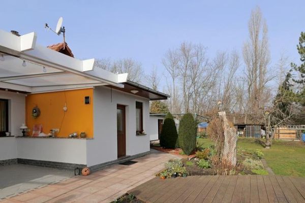 (EF0762_M) Dresde: Briesnitz, pequeño apartamento amueblado de 2 plantas en la casa del jardín para trabajadores que regresan a casa los fines de semana, Wi‑Fi