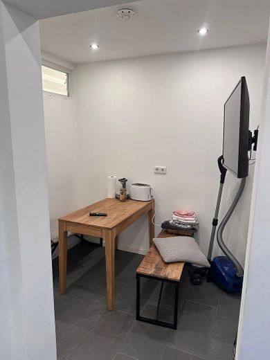 WG-Zimmer in attraktiver Stadtlage - Lenaustraße 8, München / 5.OG / Zi.3 – Gemeinschaft