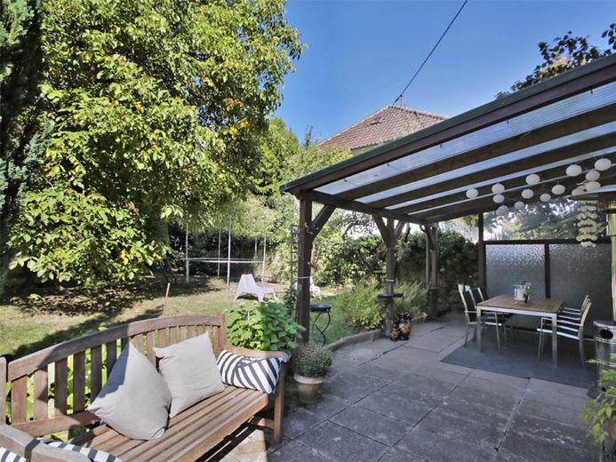 Schönes Stadthaus in LB-Hoheneck mit großem Garten – Terrasse_Sicht_1