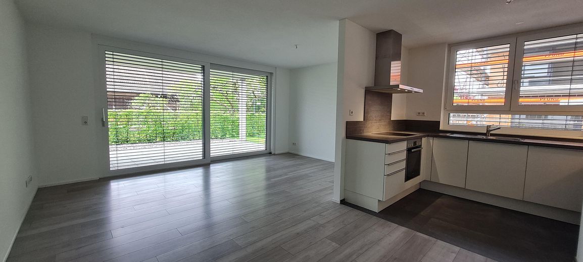 moderne 3,5 Zimmerwohnung 1.OG mit Lift, EBK und überdachtem Balkon – Wohnzimmer Bsp. EG Wohnung