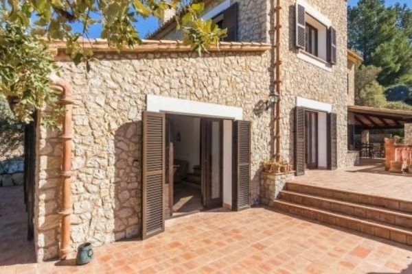 Mallorca klassische Finca mit Meerblick und absoluter Ruhe in den Bergen von Estellencs