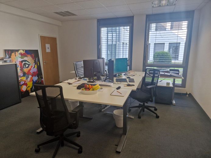 Büro 30 qm