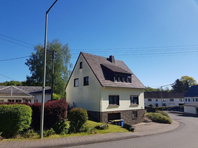 Straßenansicht