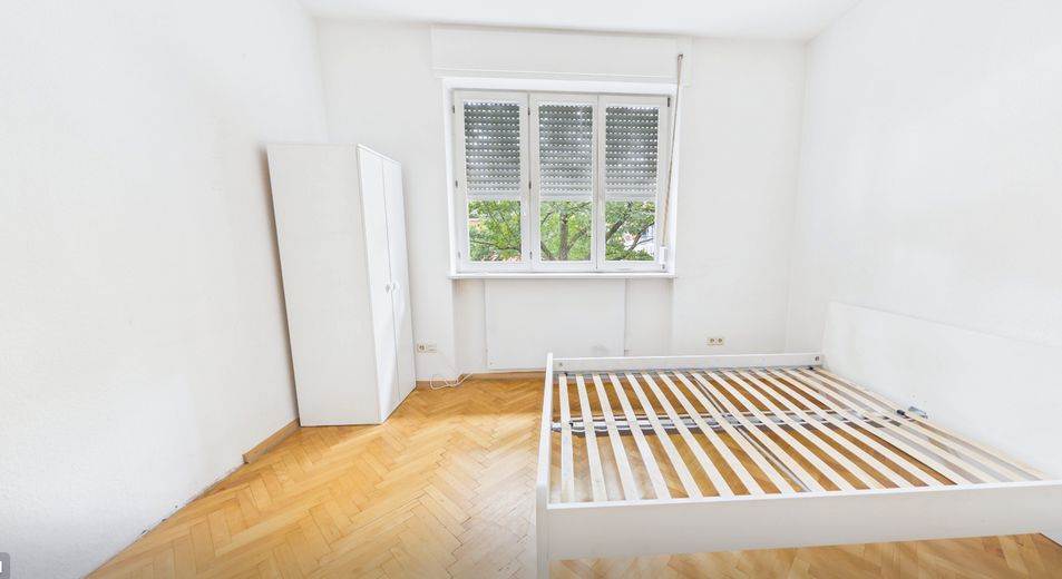Fantástico apartamento de 3,5 habitaciones con balcón en Stuttgart-West, en una ubicación a media altura – Zimmer 3 