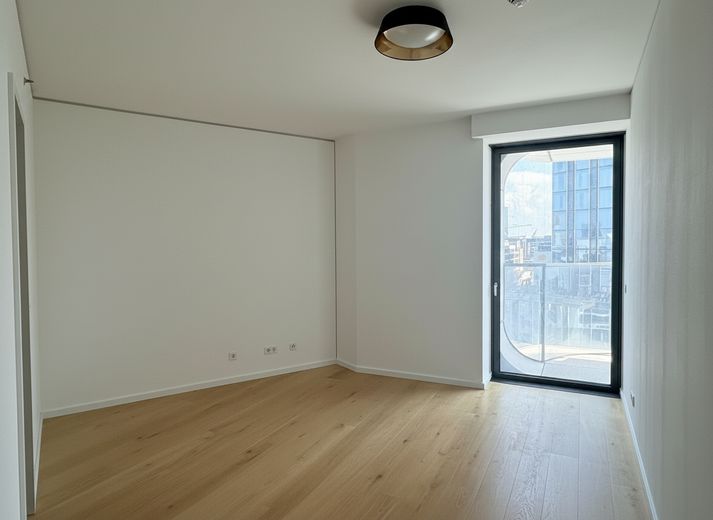 Elegante 4-kamer-eigenaarswoning in de Grand Tower – exclusief wonen boven de daken van Frankfurt – Schlafzimmer 1