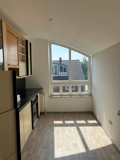 SE - 3-Zimmer -DG Whg 63,71 qm – Musterbild Küche