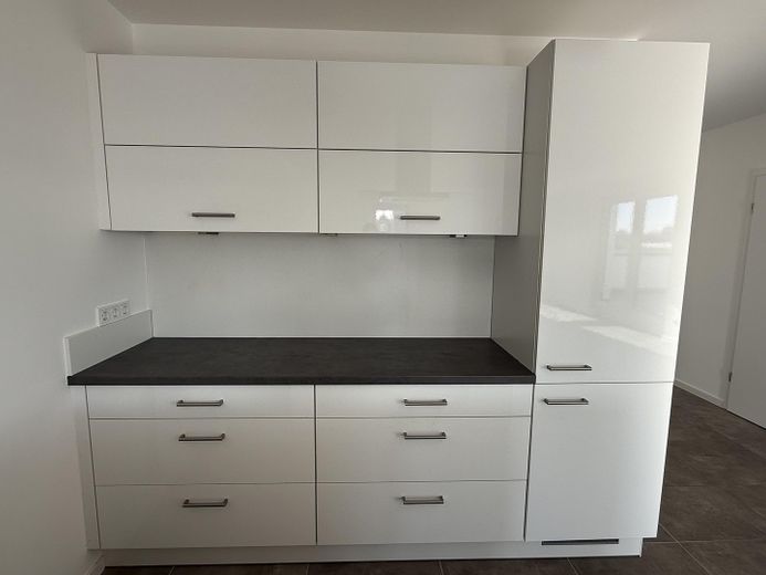 Großzügiges Penthouse mit XXL Dachterrasse & Einbauküche – Küche