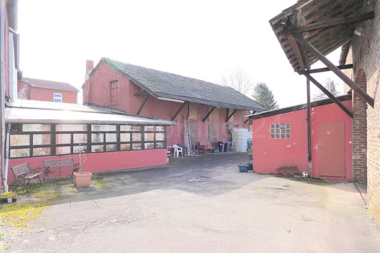 ++ MODERNISIERTE HOFANLAGE + SCHEUNE + STALLUNGEN + GROSSER GARTEN!! ++ – HOFANSICHT