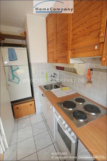 Nette 2 Zimmer Wohnung mit Balkon in München-Milbertshofen – 12d7a055490323cecc3e041dad81c446e5bccb73.jpg