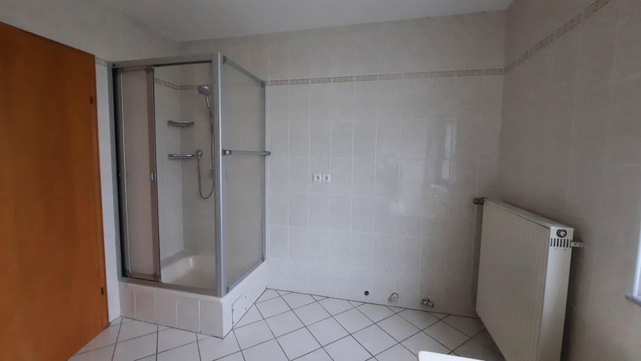 Dusche - Waschmaschine