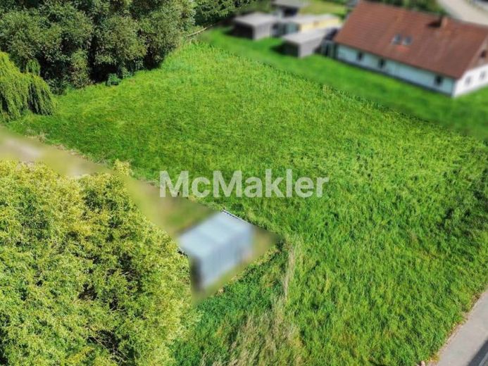 Schön geschnittenes Grundstück mit positiver Bauvoranfrage für ein Einfamilienhaus! – Foto 1