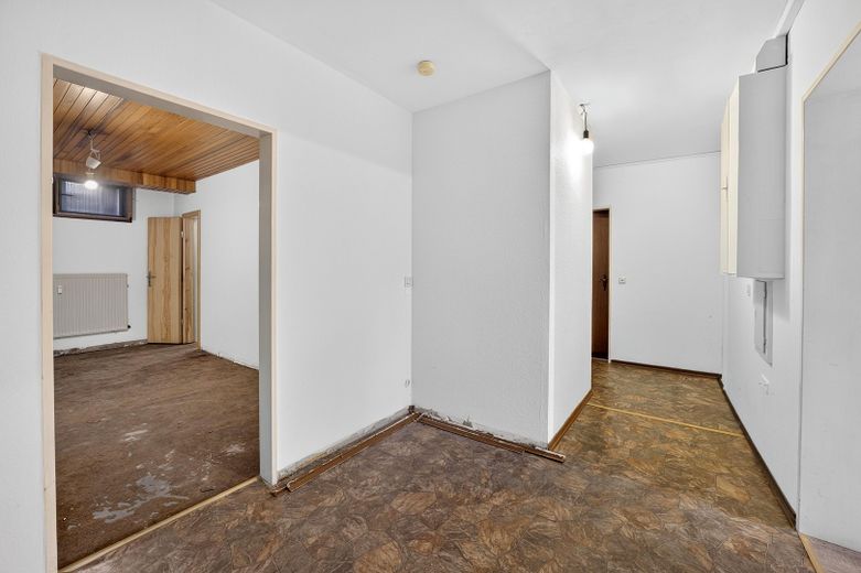 Großzügiges Wohnen mit schönem Garten – Einfamilienhaus mit Einliegerwohnung – Zimmer Kellergeschoss