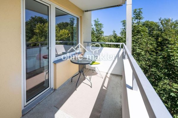 Direct beschikbaar: Gemeubileerd 1,5-kamerappartement in München-Johanneskirchen – hoogwaardig gerenoveerd