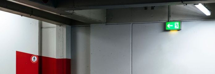 Ramersdorf - Geniş yeraltı otoparkında dubleks park yeri