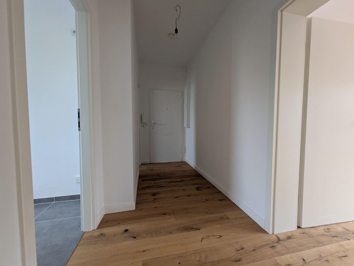 2-Zimmer-Wohnung in Berlin-Lichtenrade – ideal für Eigennutzer und Kapitalanleger – Flur_2