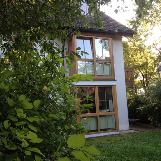 1,5-Zi.-Wohlfühloase mit eigenem Garten + zusätzl. TOP-Hobbyraum in Bestlage Gartenstadt-Trudering – 1,5-Zi.-Gartenwohnung