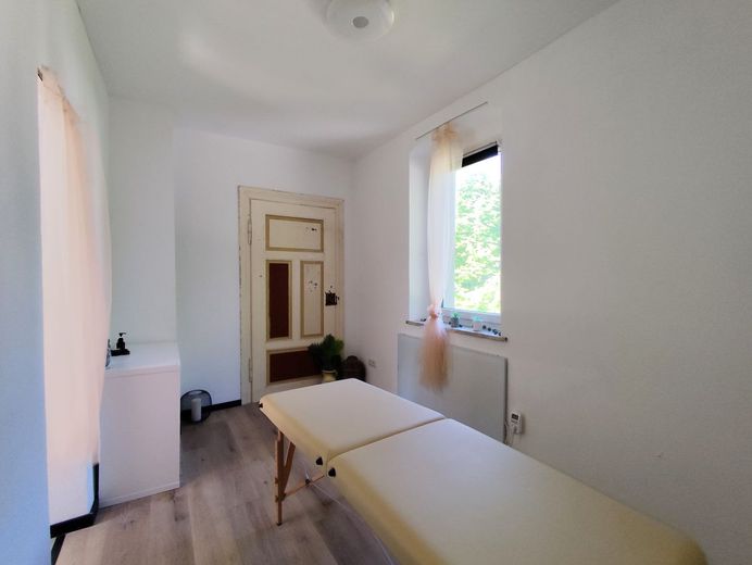 Historischer Charme trifft moderne Nachhaltigkeit: Liebevoll saniertes Einfamilienhaus in 95349 Trebgast mit Werkstatt, Garten und PV-Autarkie! – Arbeitszimmer_Hobbyraum OG