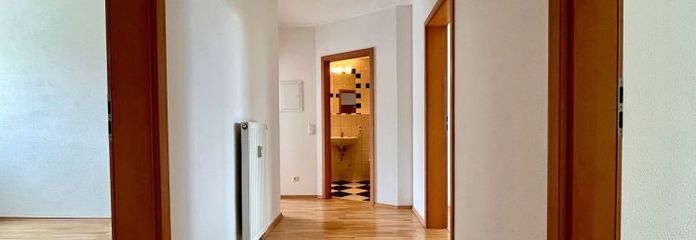 3-Raum-ETW Plauen, saniertes Denkmal, Balkon, bezugsfrei – rechn. 9,1 % Rendite auf KP