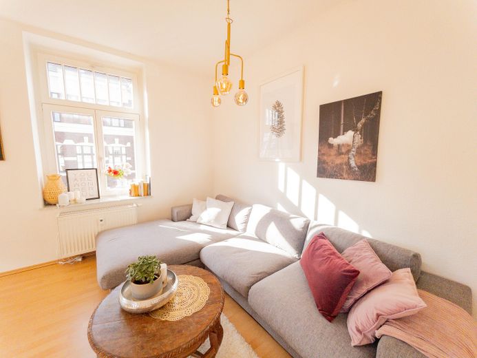 Views over Gohlis – stylish Art Nouveau apartment with charm – Mit Liebe zu Details