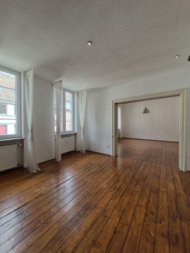 Mehrfamilienhaus, Dreifamilienhaus mit Loft Charakter u. Dachterrasse in Krefeld – Küche Wohnung 2