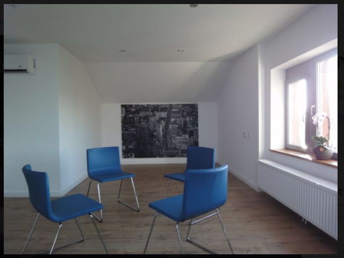 Büro Räume-1A Lage- Neu- alle NBK inklusive – Foto 4