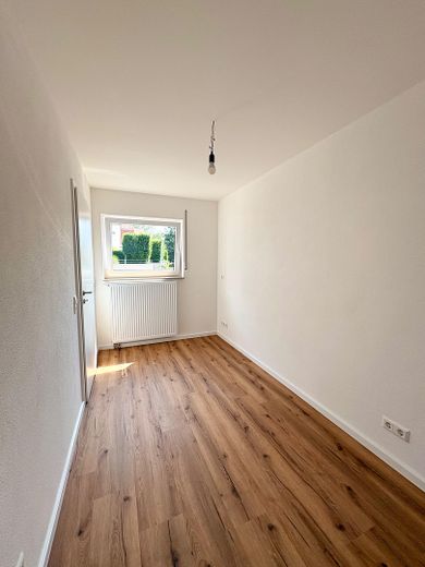 Neubaugefühl statt Neubaupreis - moderne 3,5-Zimmer-Wohnung mit Balkon in Kirchheim u. Teck – Foto 4