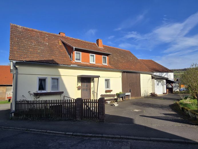 Kalbach-OT, EFH + Scheune – Foto 1