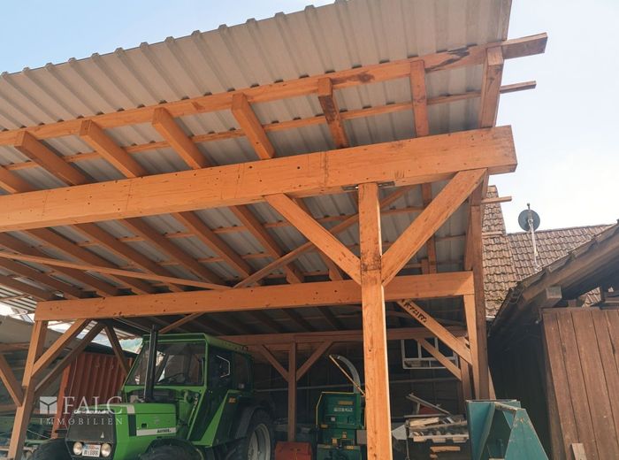 Carport-Hof