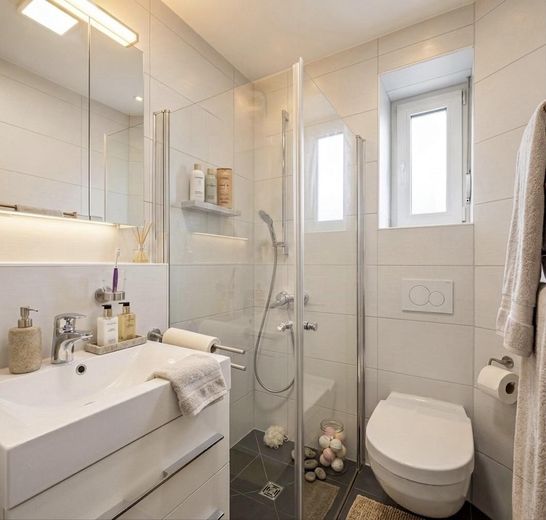 Gäste WC mit Dusche
