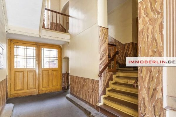 IMMOBERLIN.DE - लोकप्रिय इलाके में संभावनाओं वाला अत्यंत आकर्षक आवासीय एवं व्यावसायिक भवन