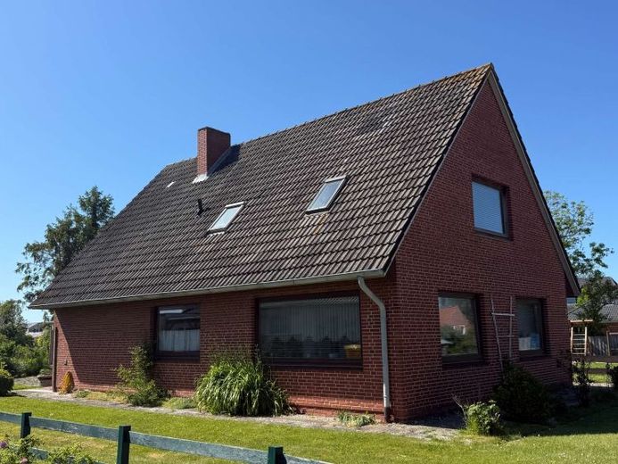 Einfamilienhaus in ruhiger Lage auf Nordstrand – mit Wintergarten, freiem Feldblick & viel Potenzial – Foto 1