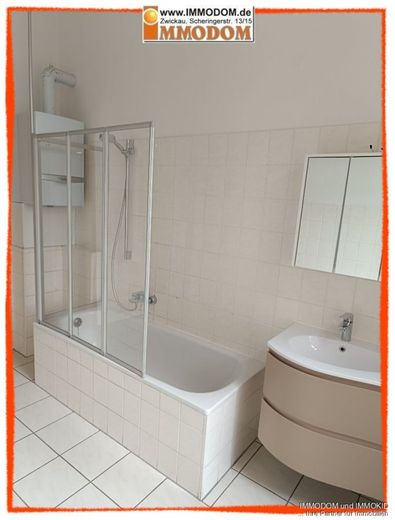 Großzügige Familienwohnung mit BALKON – Badezimmer