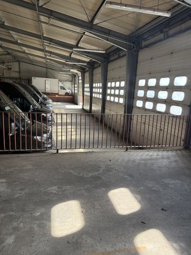 Complesso di capannoni di 2.800 m² | 120.000 € annui | Prezzo d’acquisto 1,12 milioni di € | Area di ampliamento opzionale – Foto 4