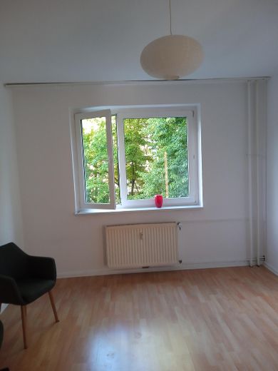 2. Zimmer zur Eingangsseite
